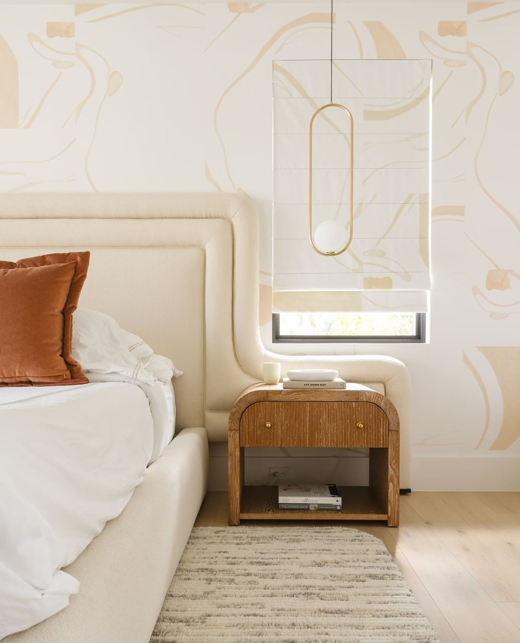 Sleek Modern Pendant Ceiling Lamp | Ormexis