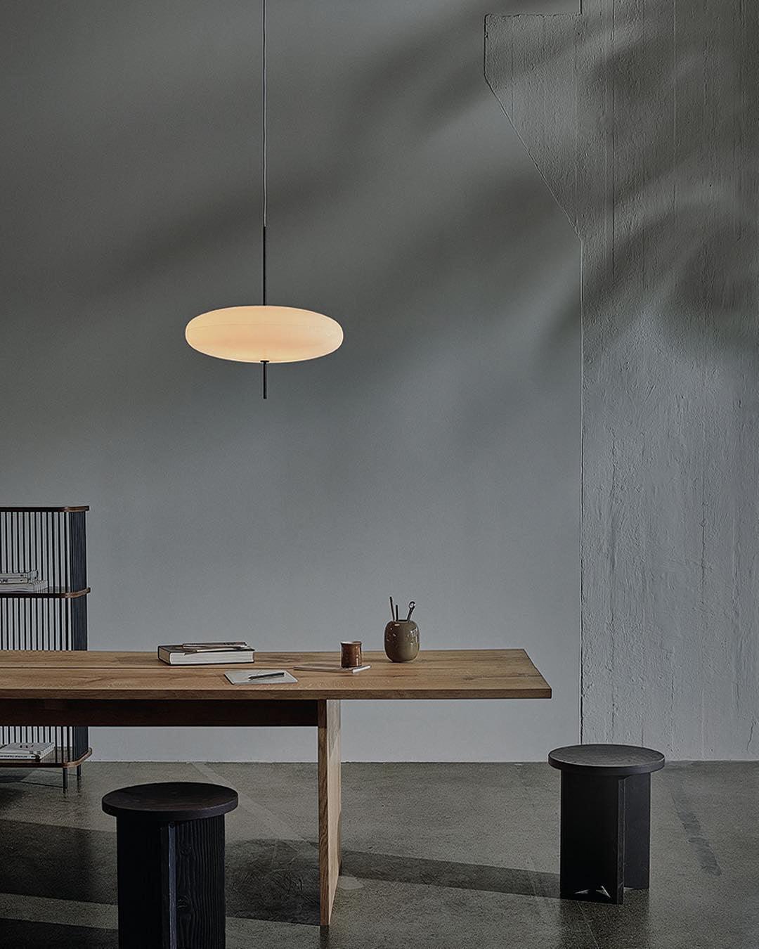 Model 2065 Midcentury-riippuvalaisin | Ormexis