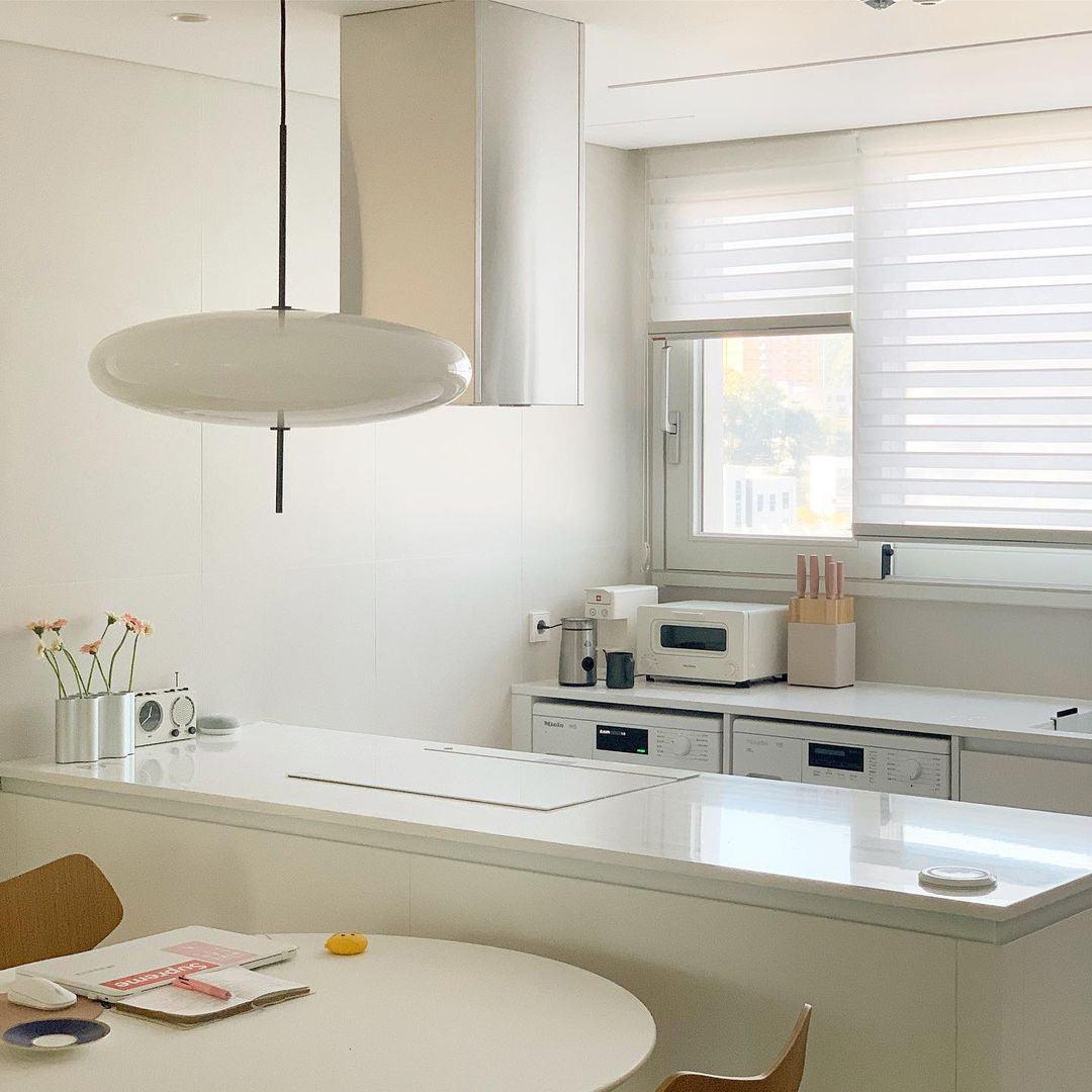 Model 2065 Midcentury-riippuvalaisin | Ormexis