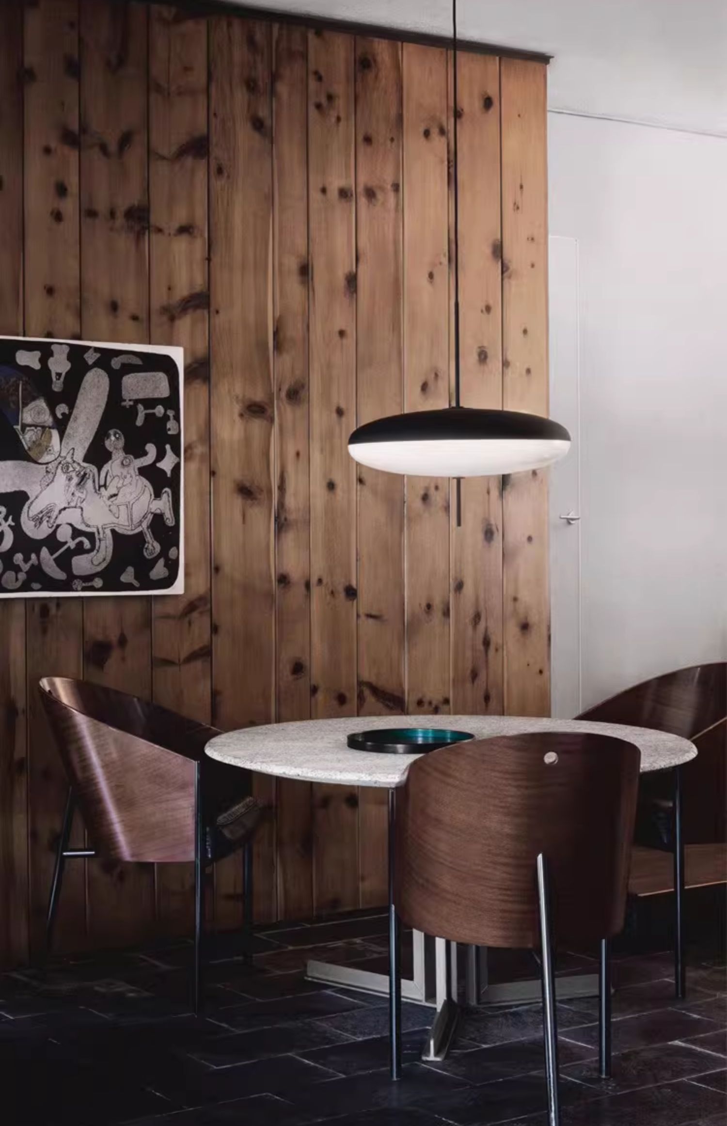 Model 2065 Midcentury-riippuvalaisin | Ormexis