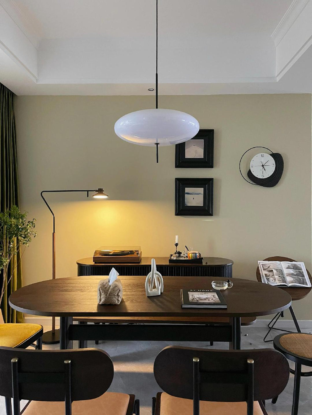 Model 2065 Midcentury-riippuvalaisin | Ormexis