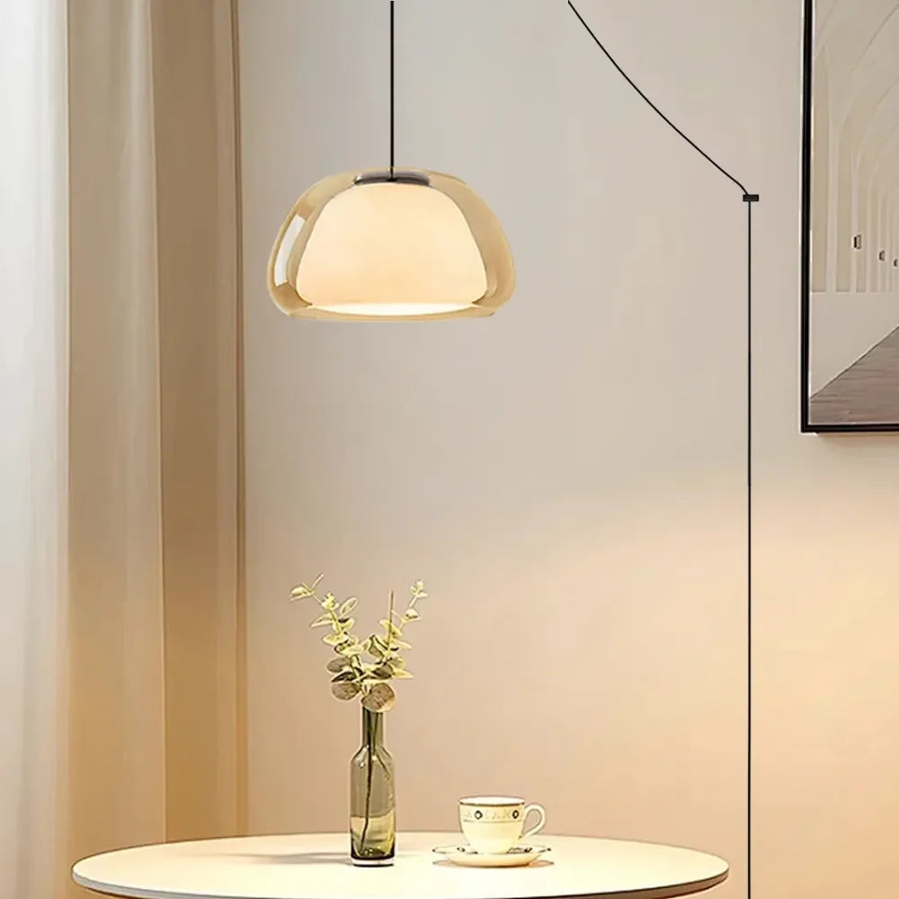 Minimalistinen lasiriippuvalaisin | Ormexis
