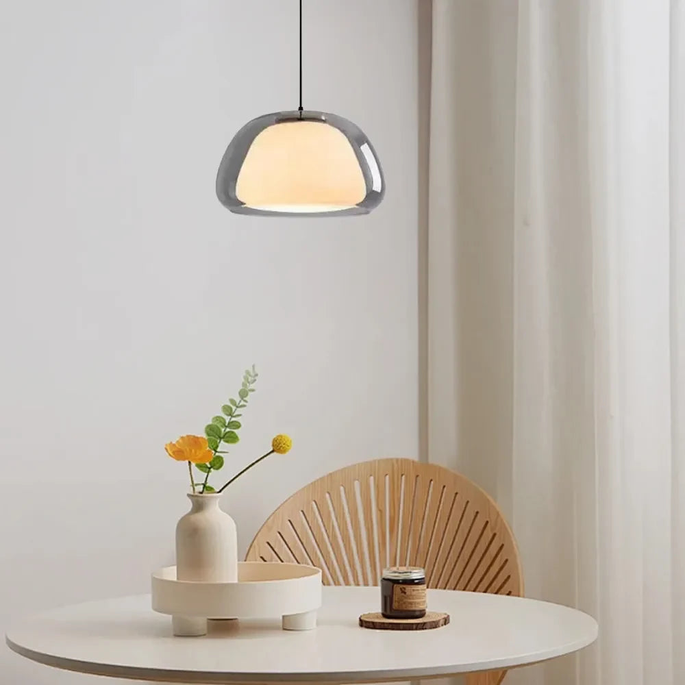 Minimalistinen lasiriippuvalaisin | Ormexis