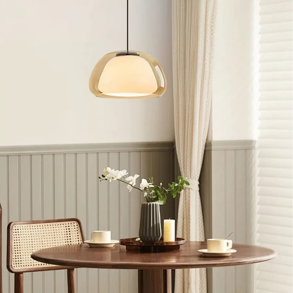 Minimalistinen lasiriippuvalaisin | Ormexis