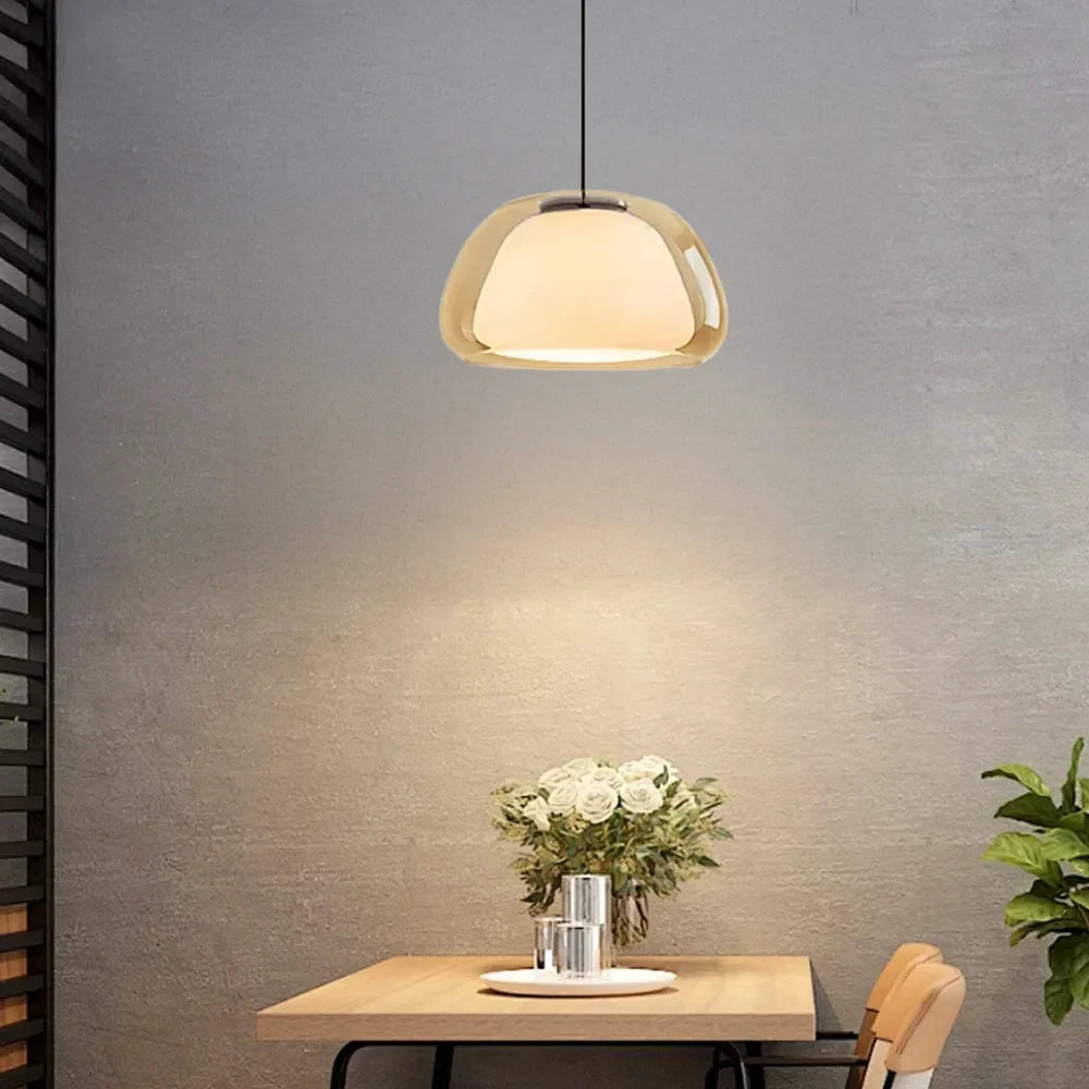 Minimalistinen lasiriippuvalaisin | Ormexis