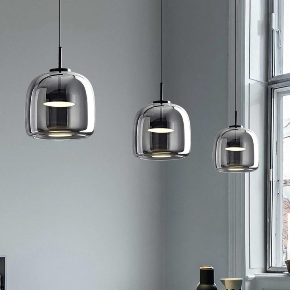 Závěsná lampa Arden Black s odstínem kouřového skla