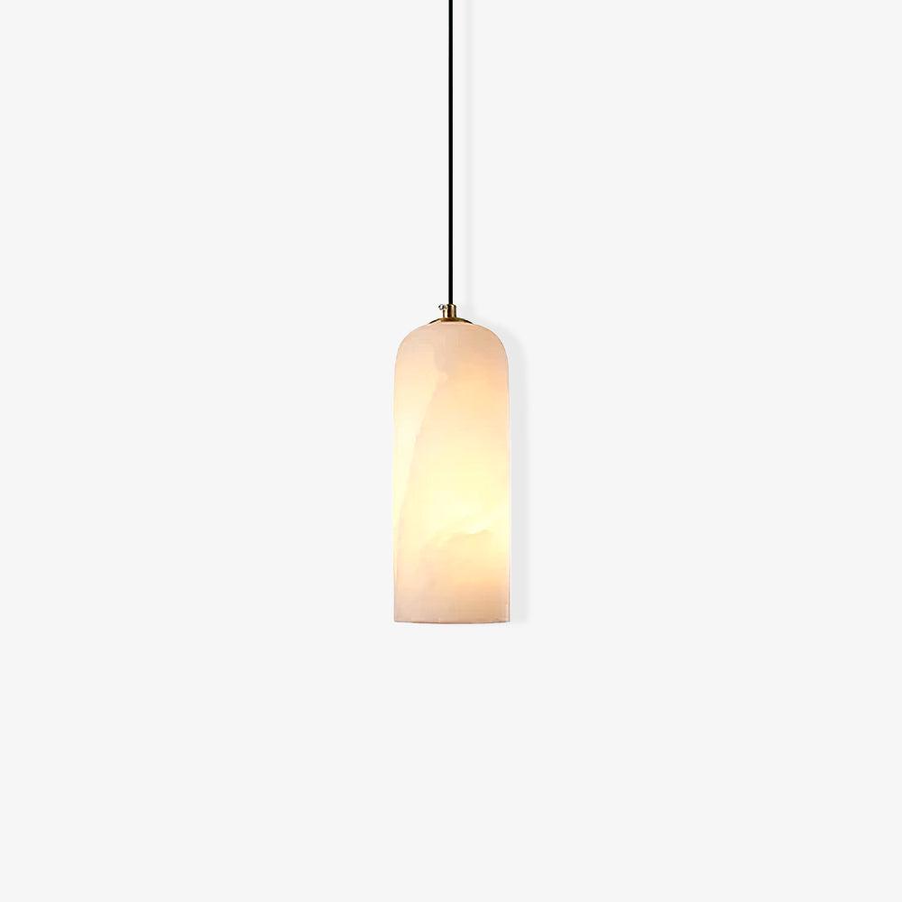Moderne globependellampe i alabast med messingfinish | Ormexis