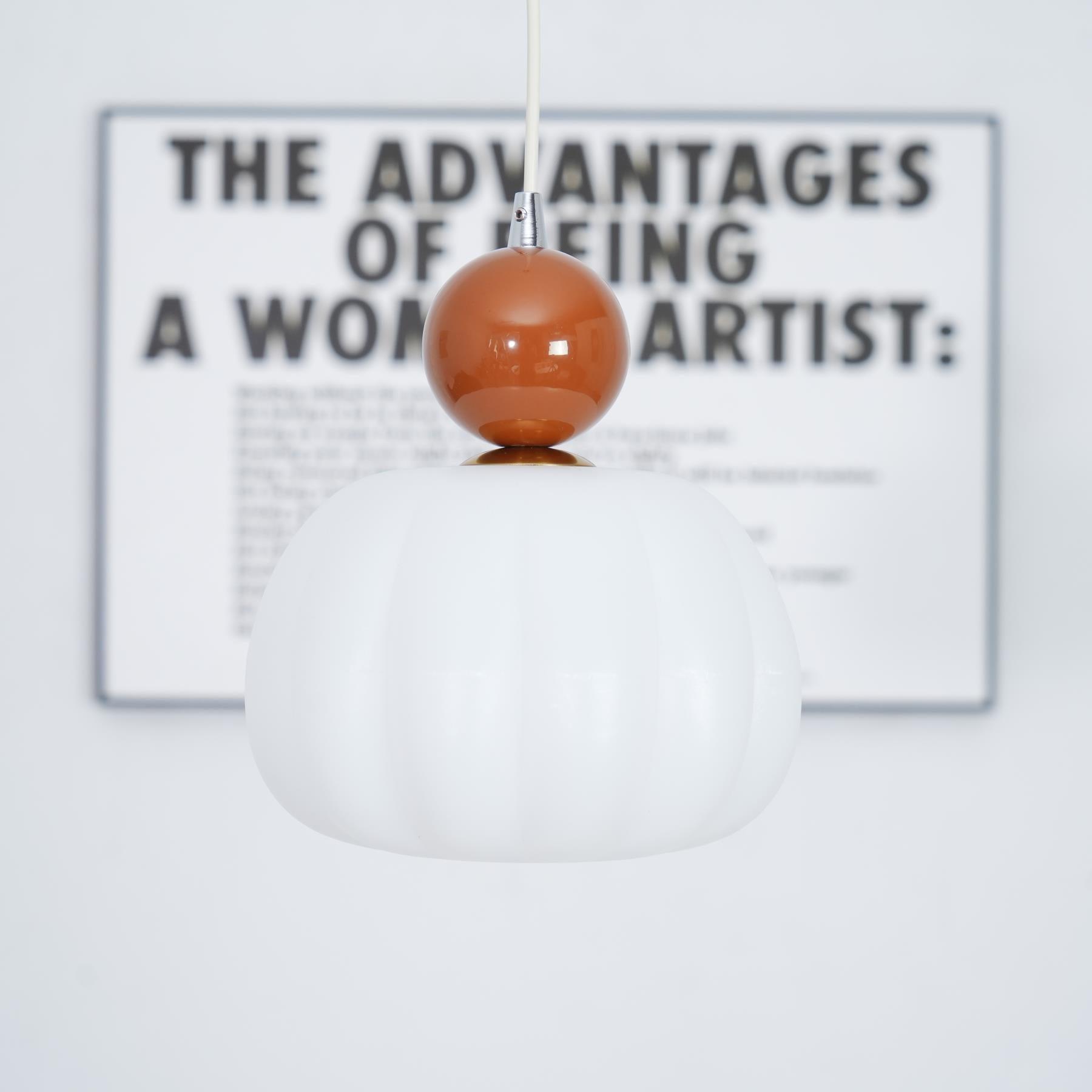 Bolvormige hanglamp met accentverlichting | Ormexis