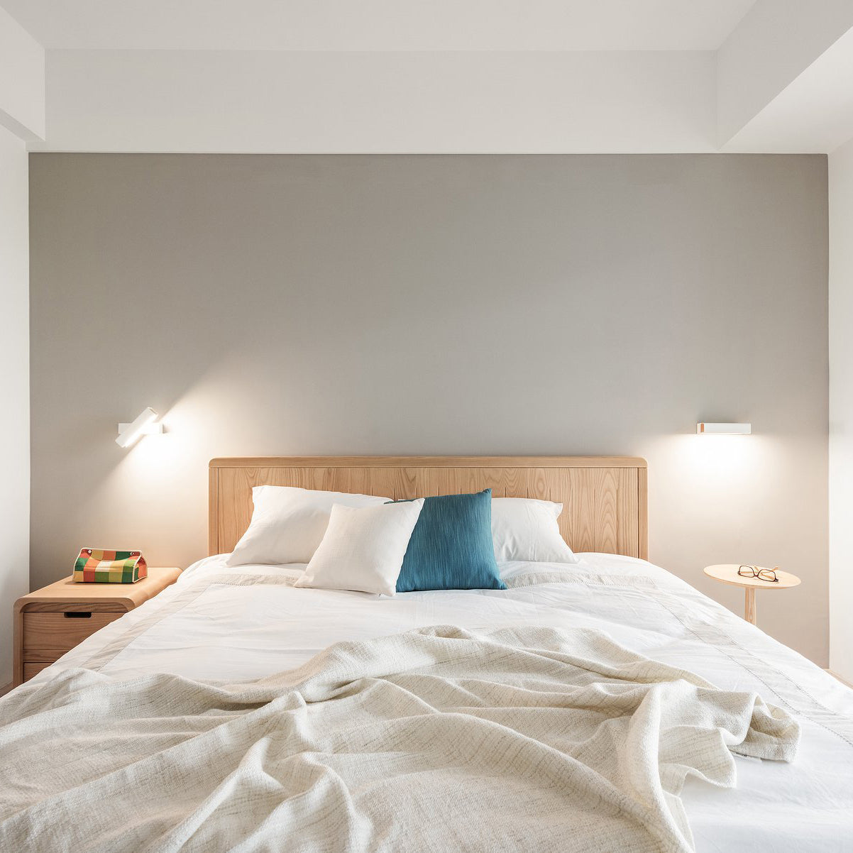 Scandinavian Angular Wall Sconce | Ormexis
