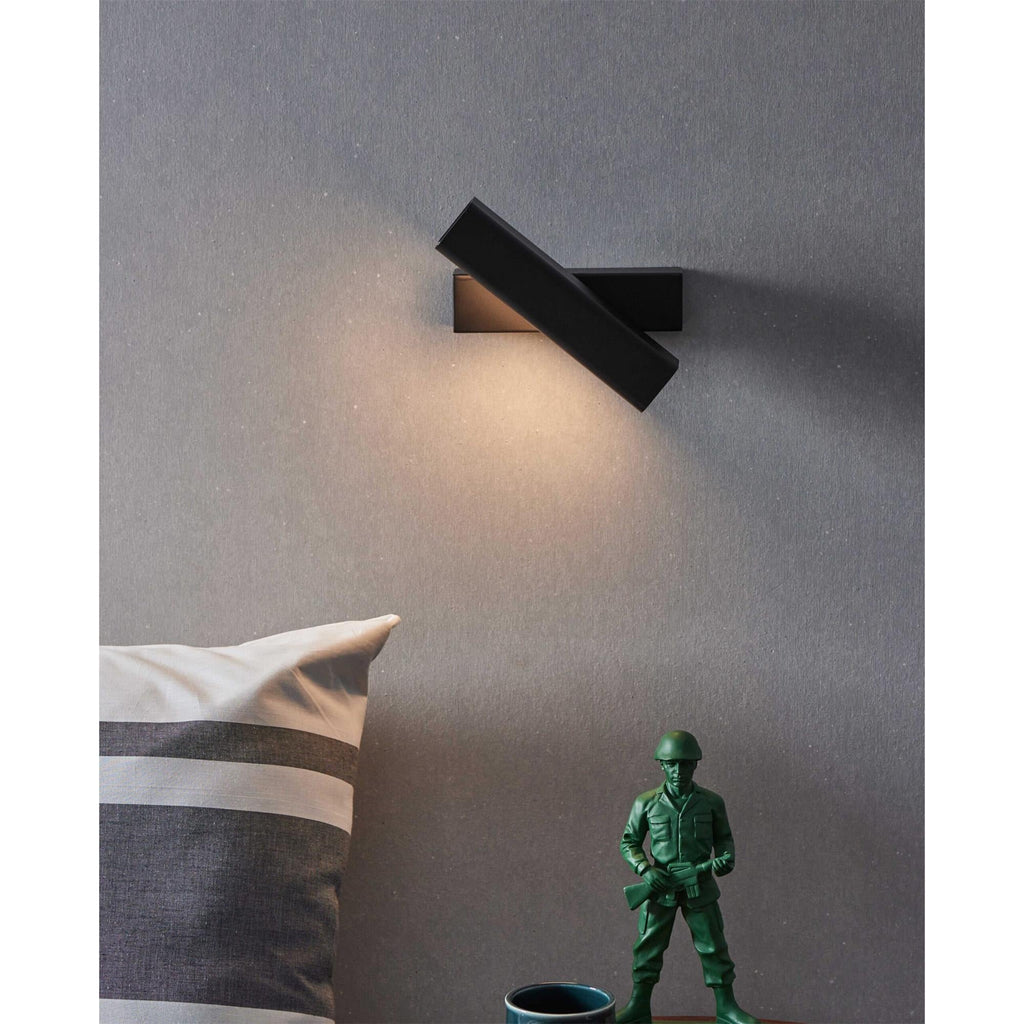 Scandinavian Angular Wall Sconce | Ormexis