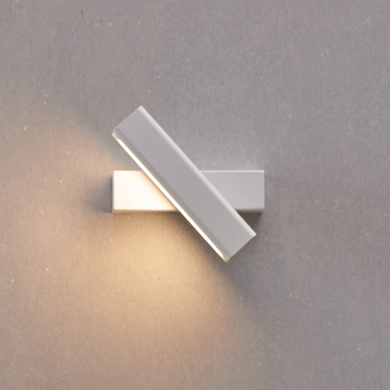Scandinavian Angular Wall Sconce | Ormexis