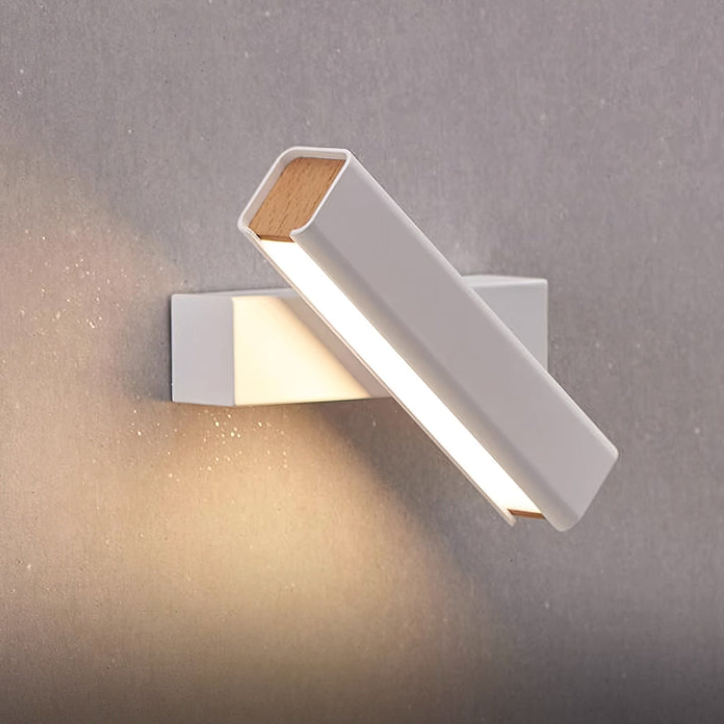 Scandinavian Angular Wall Sconce | Ormexis
