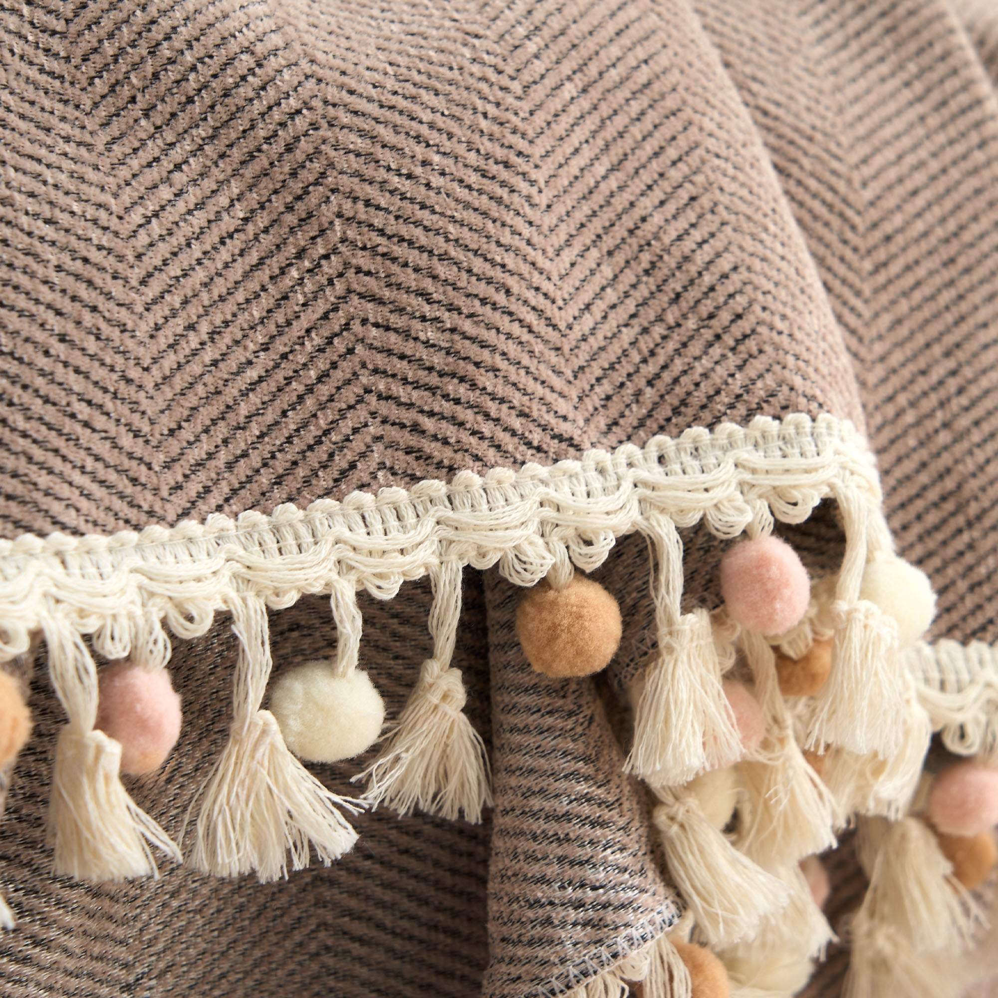 Herringbone Tassel Sofa Cover | Ormexis