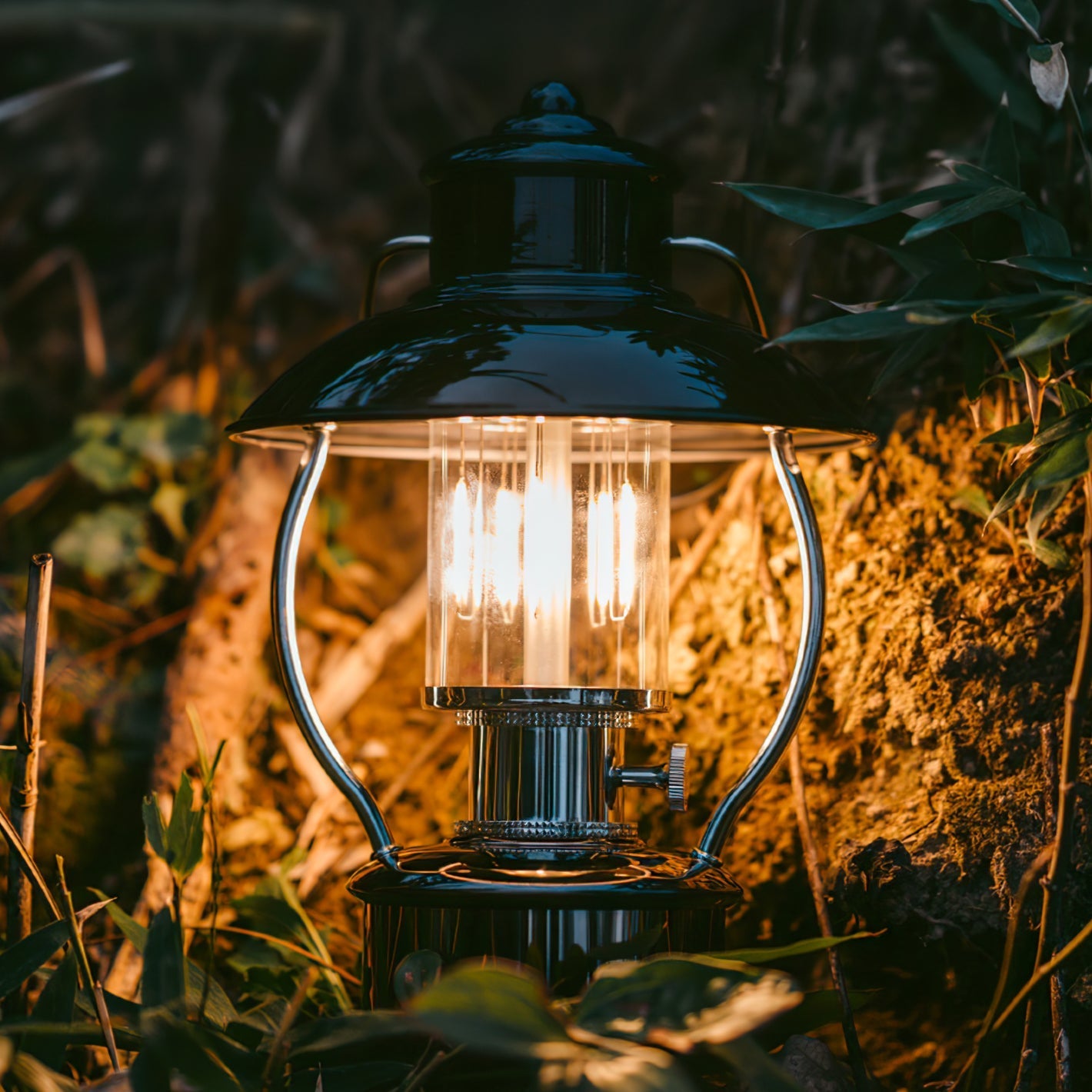 Nautical Inspired Lantern Light | Ormexis