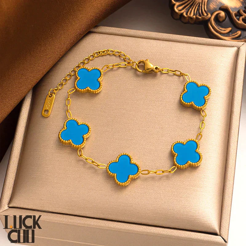 Nature's Charm Adjustable Chain Clover Bracelet For Timeless Style