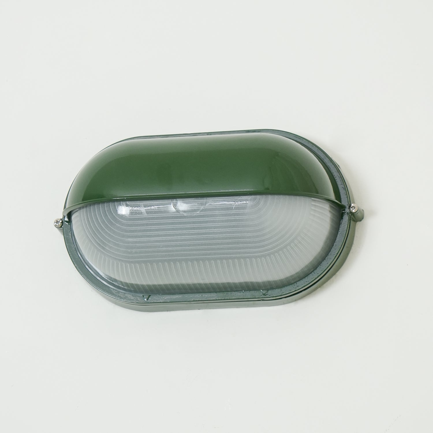 Przemysłowa lampa ścienna typu bulkhead | Ormexis