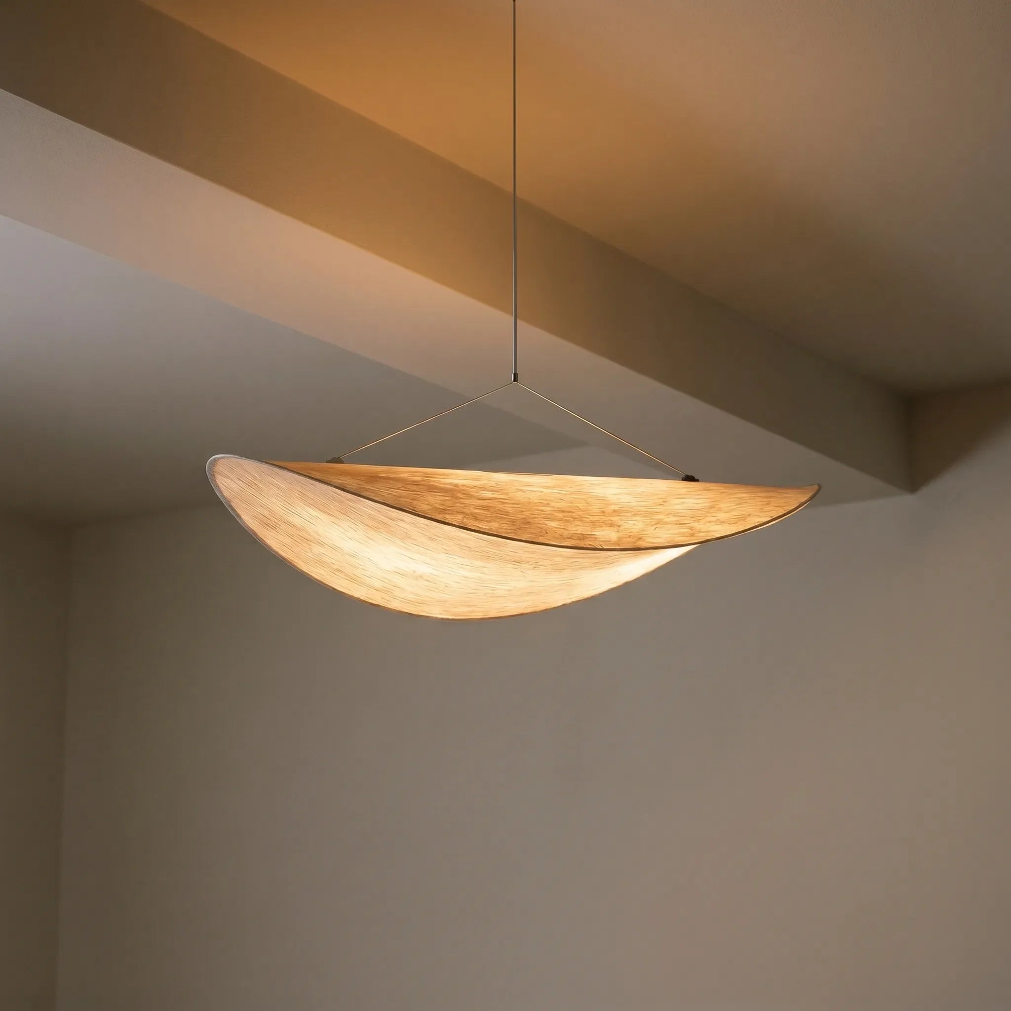 Minimalist Suspended Pendant Light -  Overhead Dining Illumination - Ormexis