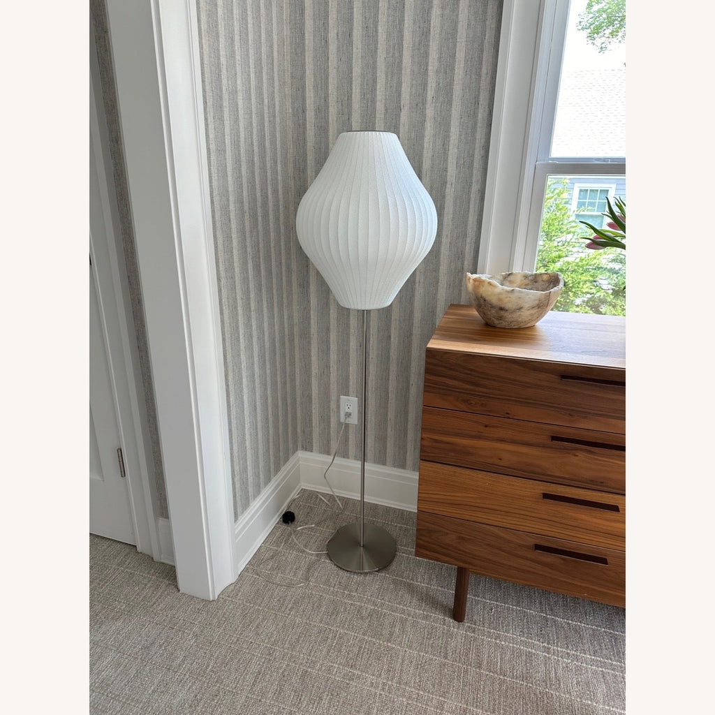 Spherical Ribbed Shade Floor Lamp | Ormexis
