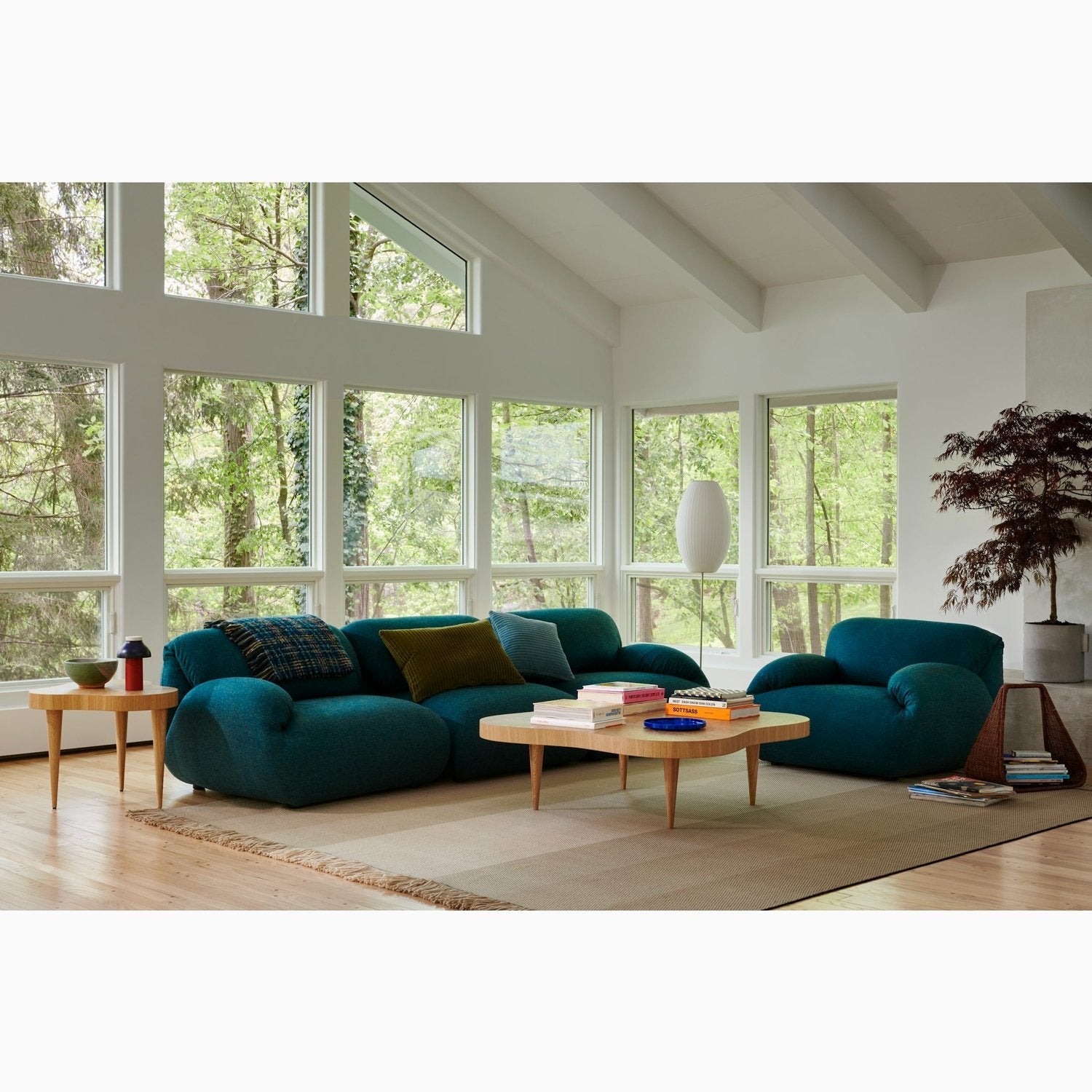 Spherical Ribbed Shade Floor Lamp | Ormexis
