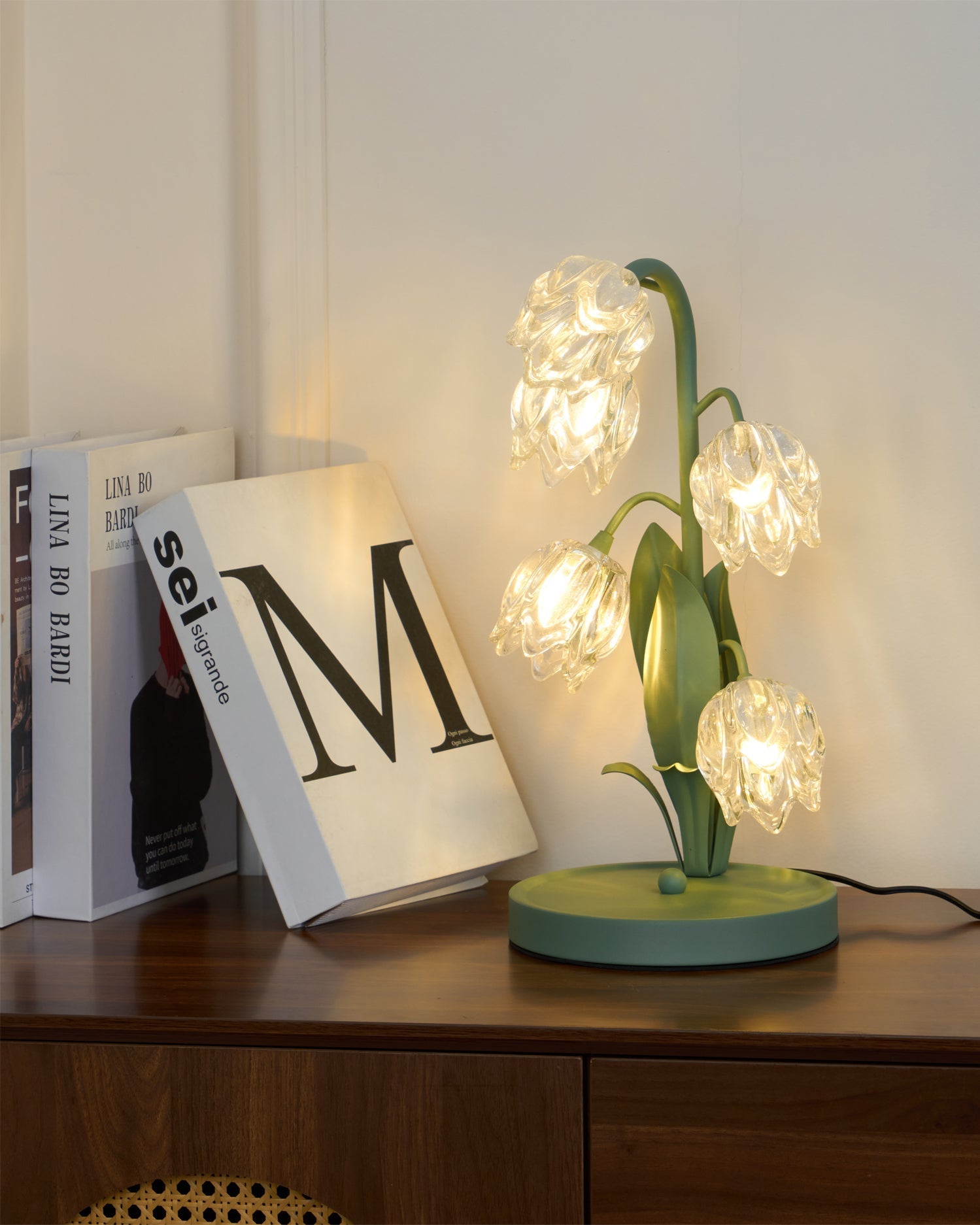 Kryształowa lampa stołowa Lily | Ormexis