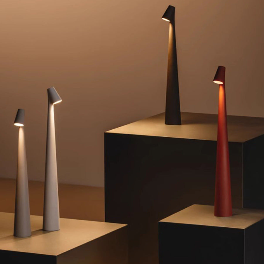 Nordická bezdrátová LED stolní lampa s dotykovým stmíváním