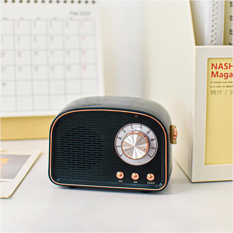 NostalgiaWave klasický Bluetooth reproduktor s vintage vzhledem rádia a bohatým zvukem