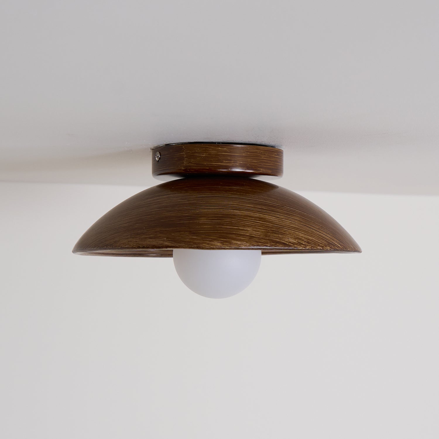 Circular Wooden Flush Mount Light | Ormexis