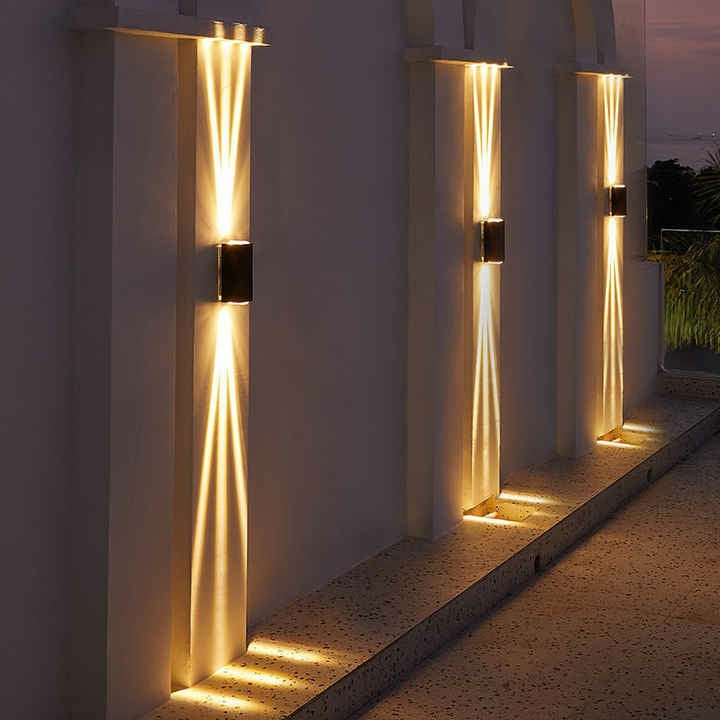 Forme Monolithic Wall Sconce | Ormexis