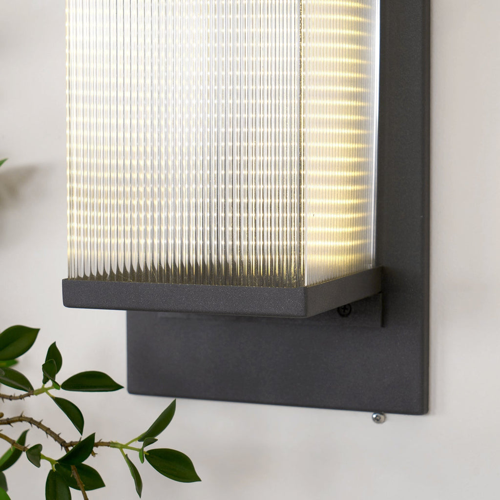 Urban Luxe Outdoor Wall Sconce | Ormexis