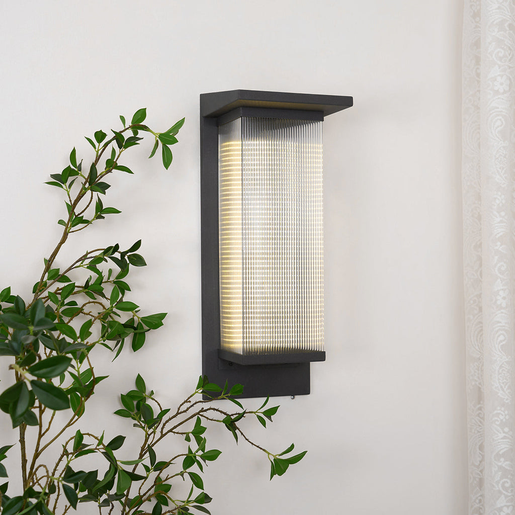 Urban Luxe Outdoor Wall Sconce | Ormexis