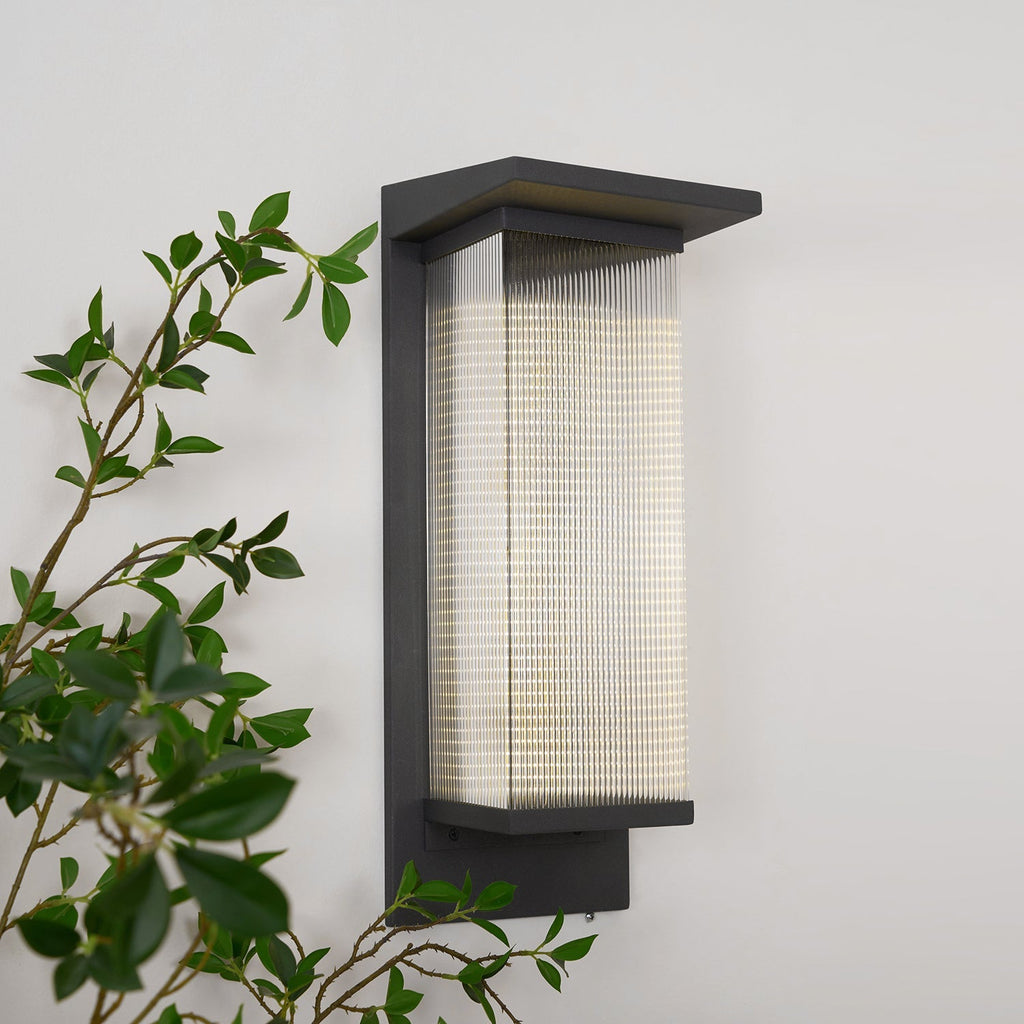 Urban Luxe Outdoor Wall Sconce | Ormexis