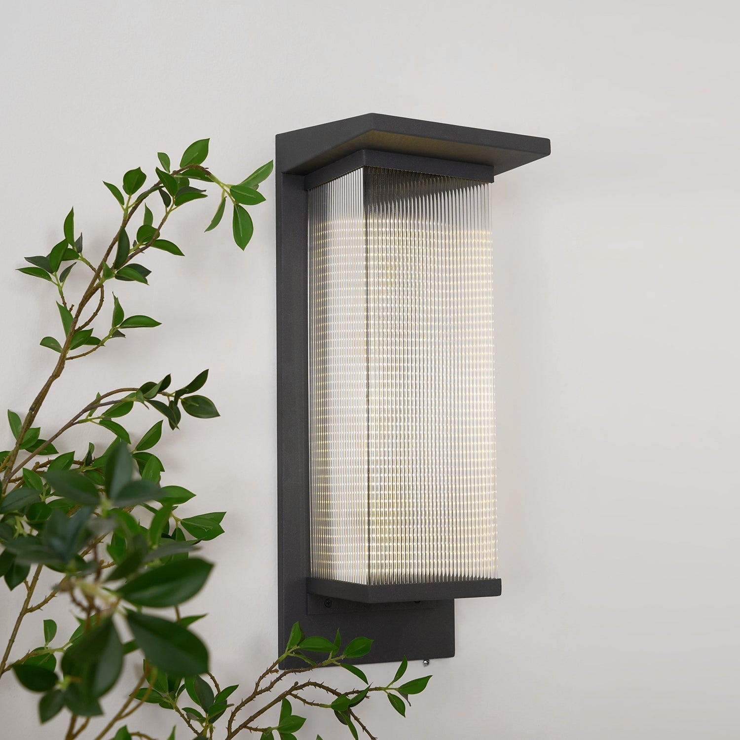 Urban Luxe Outdoor Wall Sconce | Ormexis