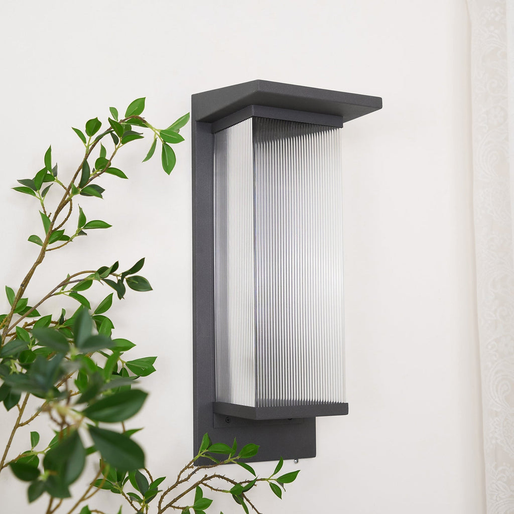 Urban Luxe Outdoor Wall Sconce | Ormexis