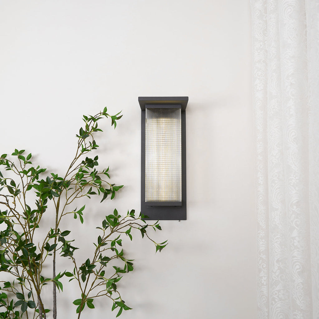 Urban Luxe Outdoor Wall Sconce | Ormexis