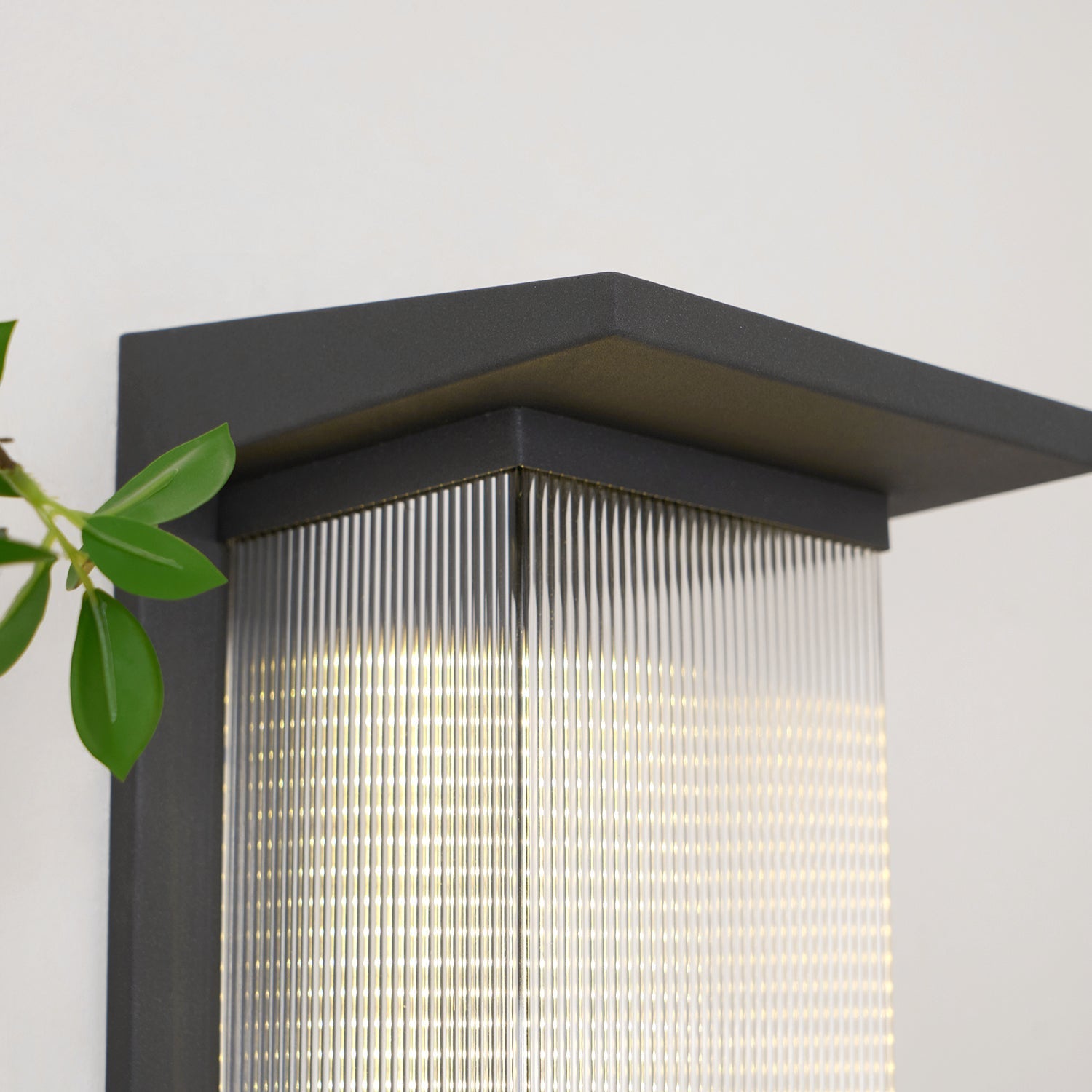 Urban Luxe Outdoor Wall Sconce | Ormexis