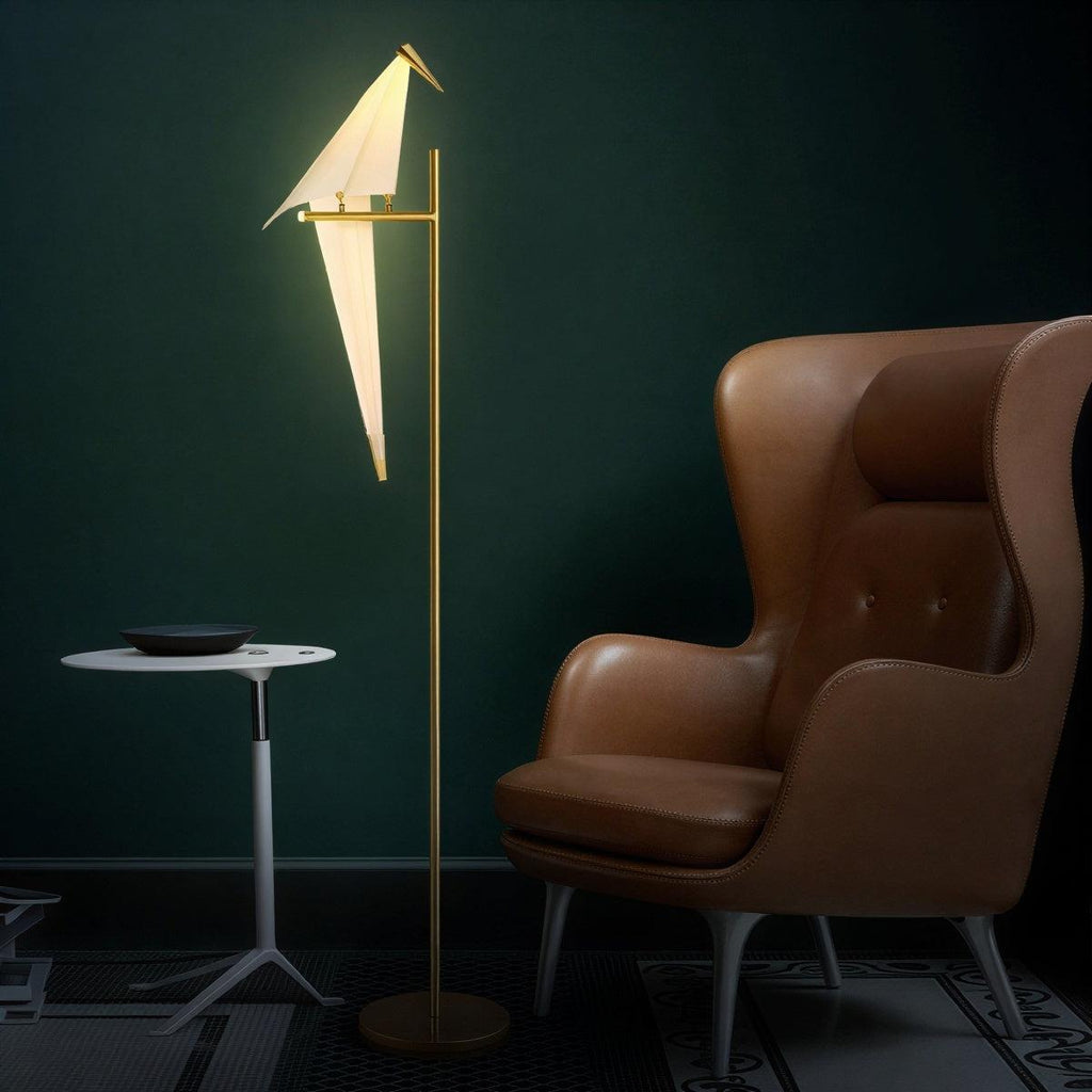 Stolní a stojací lampa s magnetickou sochou ptáka ve stylu origami | Ormexis