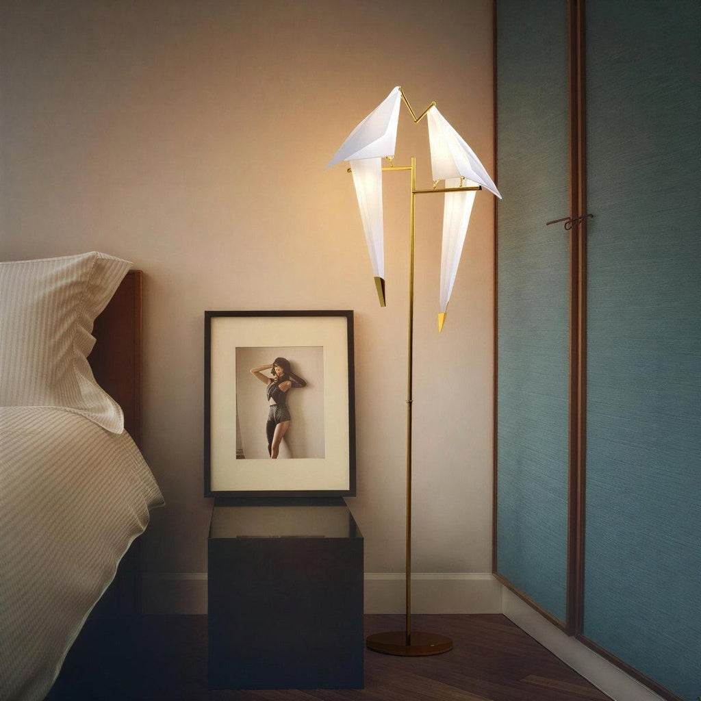 Stolní a stojací lampa s magnetickou sochou ptáka ve stylu origami | Ormexis
