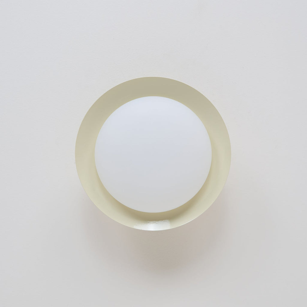Retro Saucer Flush Mount Light | Ormexis