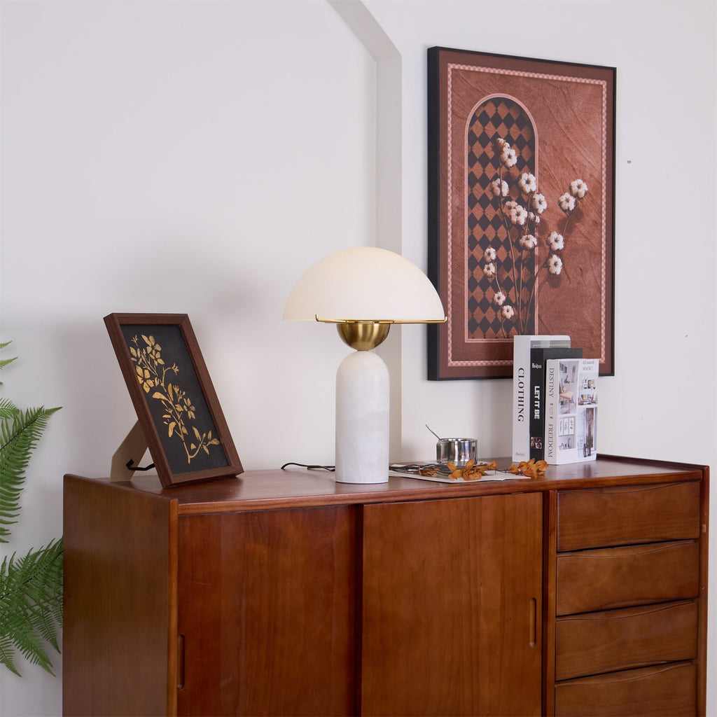 Vellum Alabaster Table Lamp | Ormexis