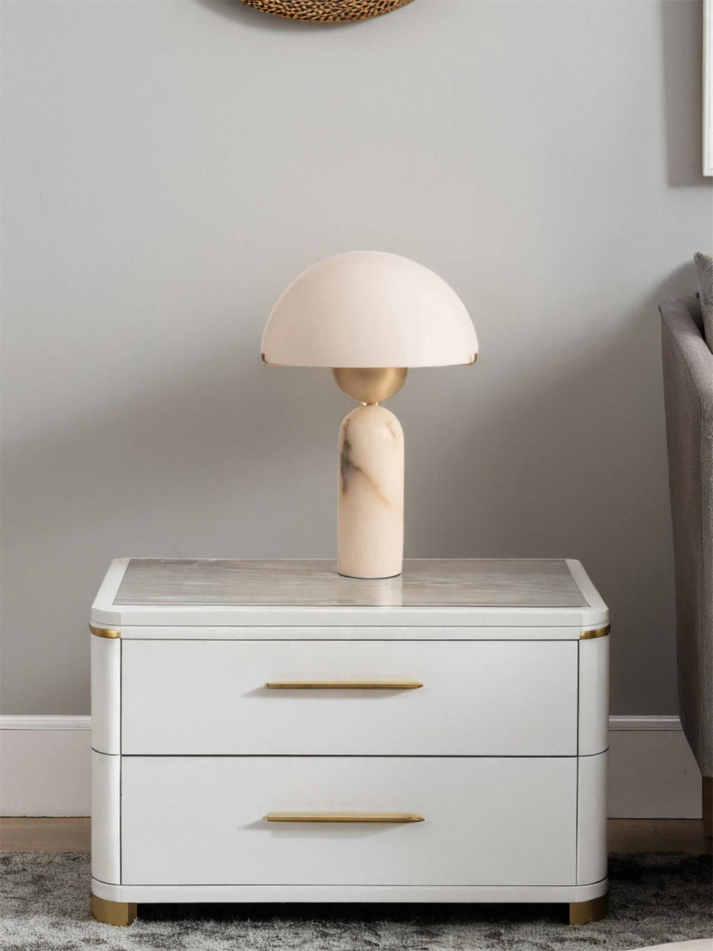 Vellum Alabaster Table Lamp | Ormexis