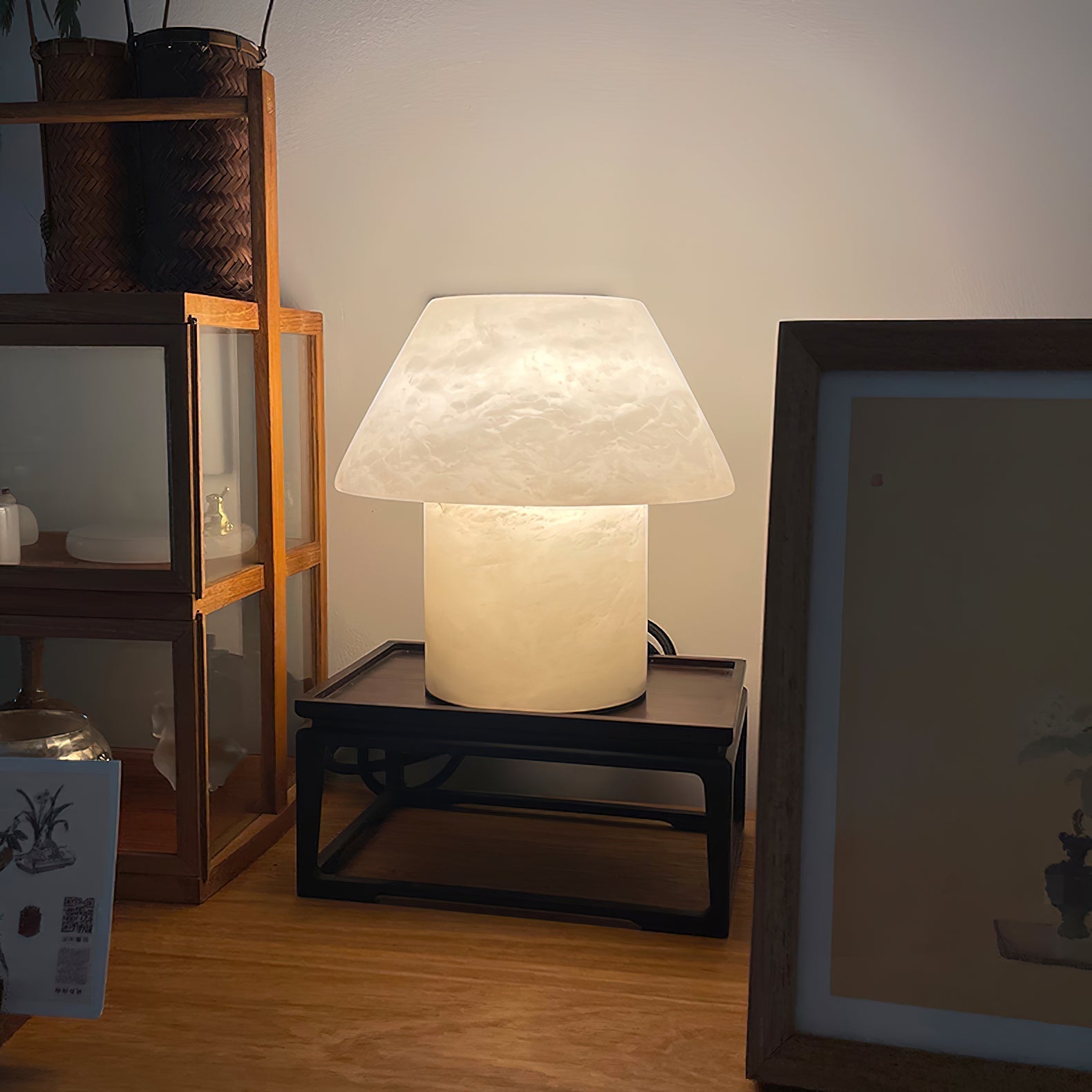 Monastisk bordslampa i alabaster | Ormexis