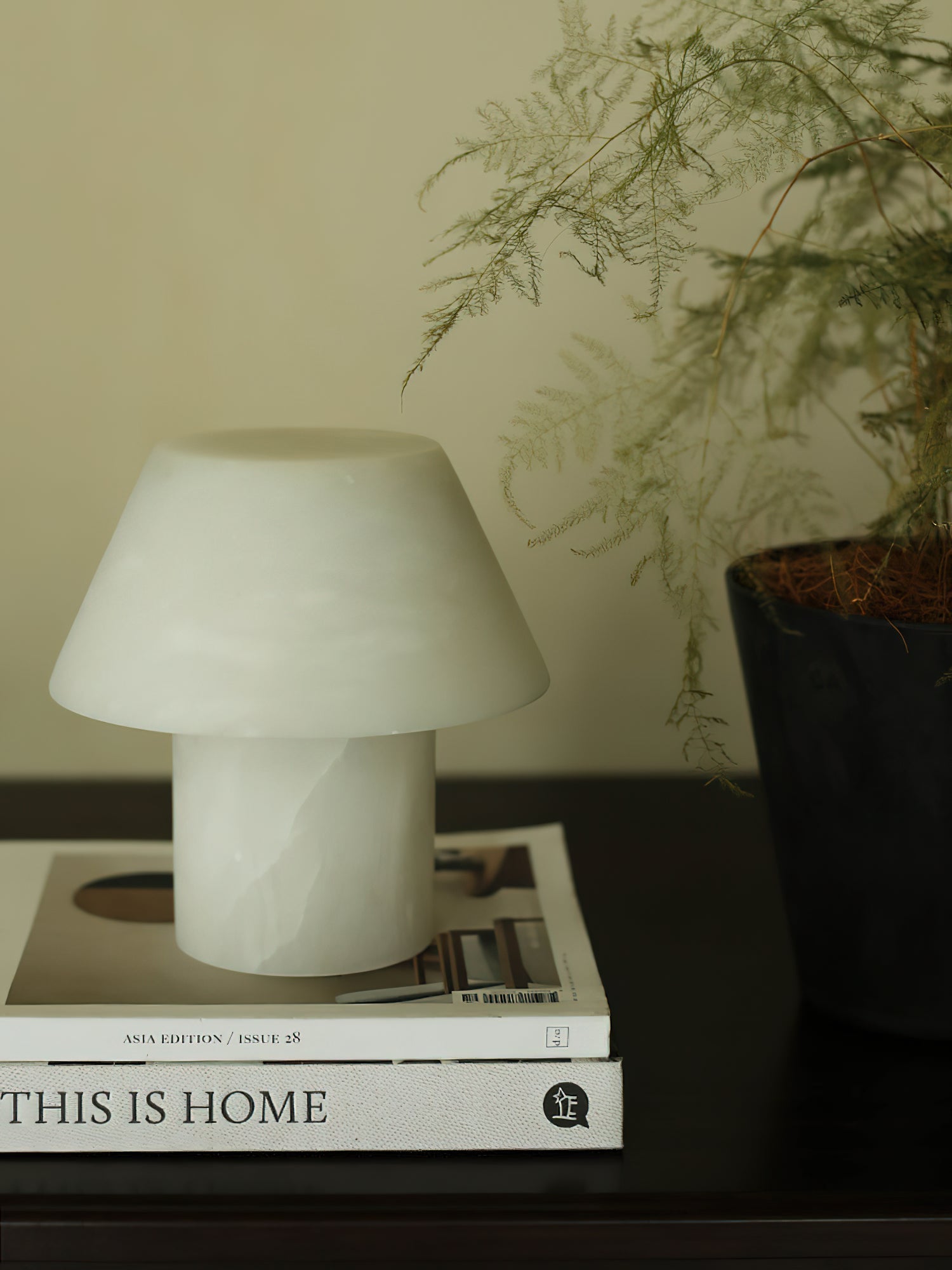 Monastisk bordslampa i alabaster | Ormexis