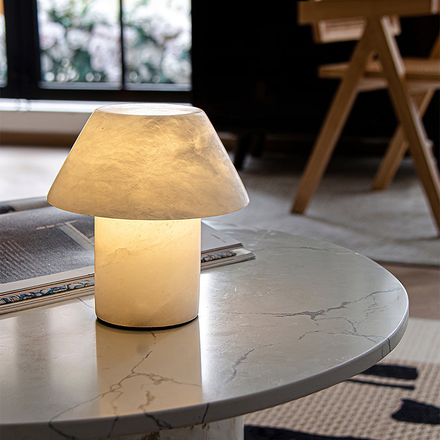 Monastisk bordslampa i alabaster | Ormexis