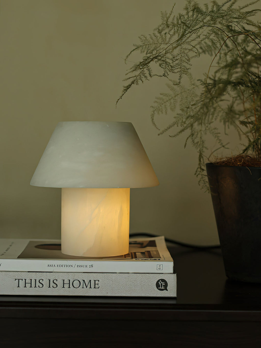 Monastisk bordslampa i alabaster | Ormexis
