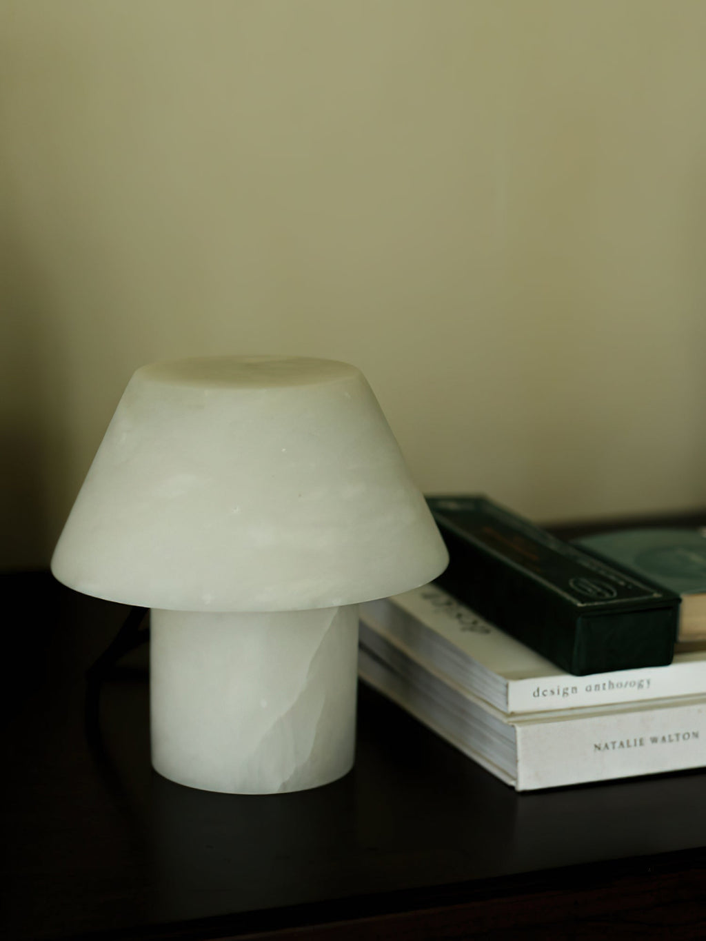 Monastisk bordslampa i alabaster | Ormexis