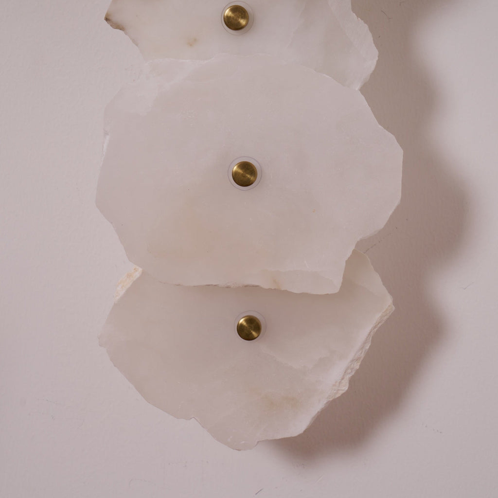 Elegant Gold Alabaster LED Wall Mount Light | Ormexis