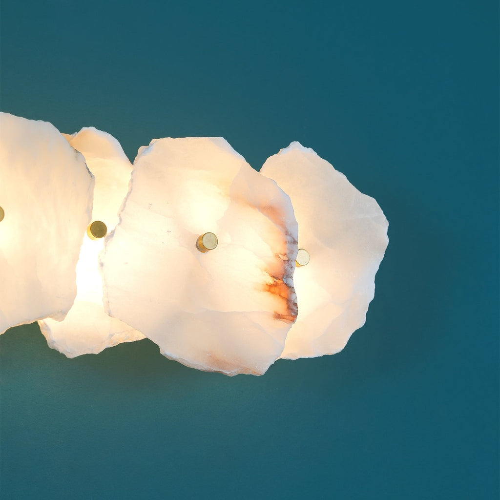 Elegant Gold Alabaster LED Wall Mount Light | Ormexis