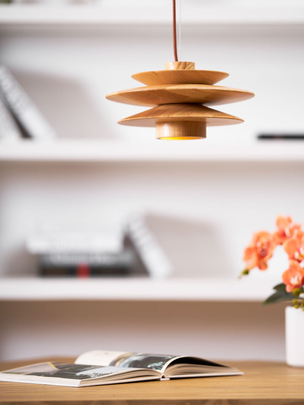 Retro Space Age Pendant Lamp | Ormexis