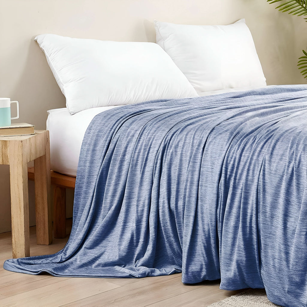 Plumaria Cooling Blanket With Breathable Cotton For Hot Sleepers