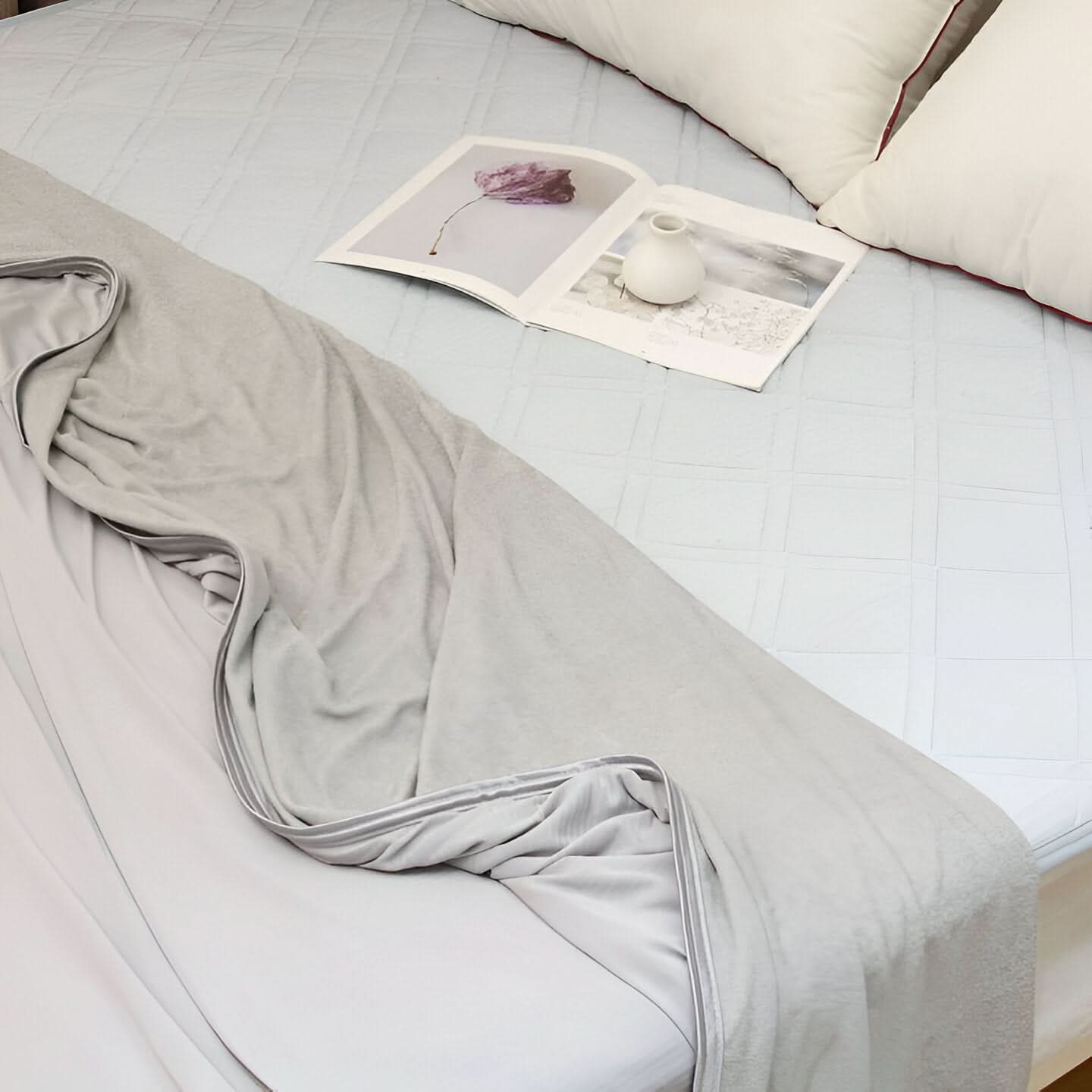 Plumaria Cooling Blanket With Breathable Cotton For Hot Sleepers